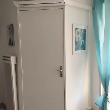 Les Flots Bord De דירה